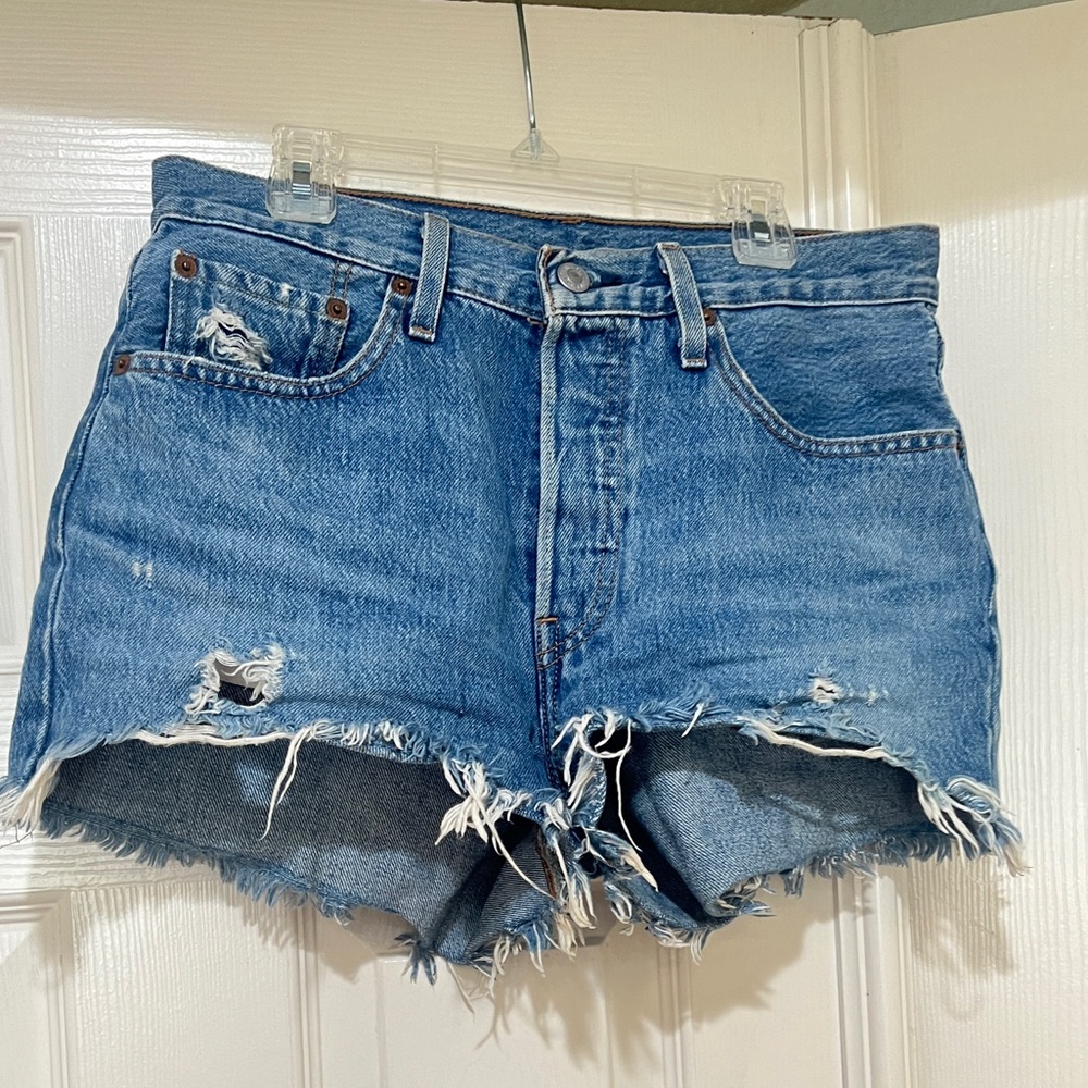 LEVI'S 501 High Rise Shorts Womens Size 26 Cutoff Denim Blue‎ Distressed Cotton